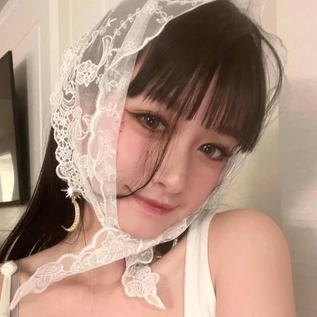 后备箱里的女孩
